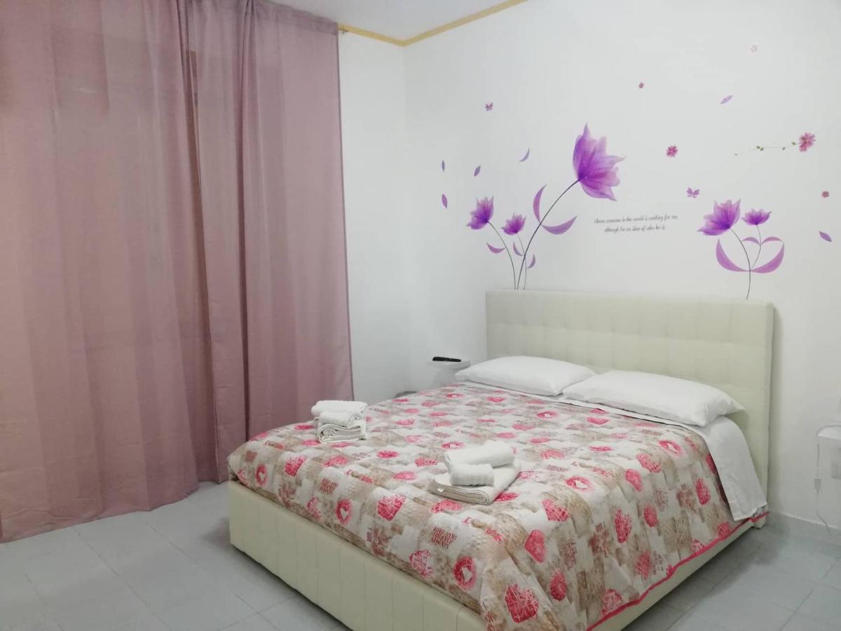 Le Tre Orchidee Bed & Breakfast Salerno Luaran gambar